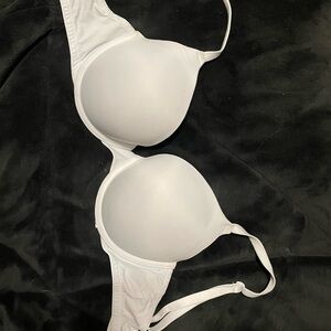 Victoria's Secret White Push-Up Bra